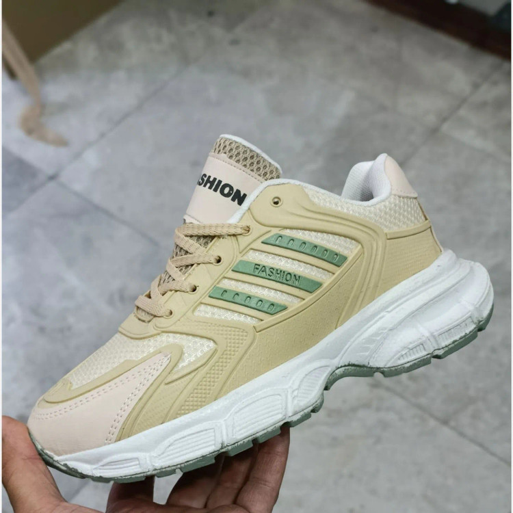 کفش اسپرت دخترانه و پسرانه سبز کرم مناسب پیادهروی و طبیعتگردی سایز 37 تا 40