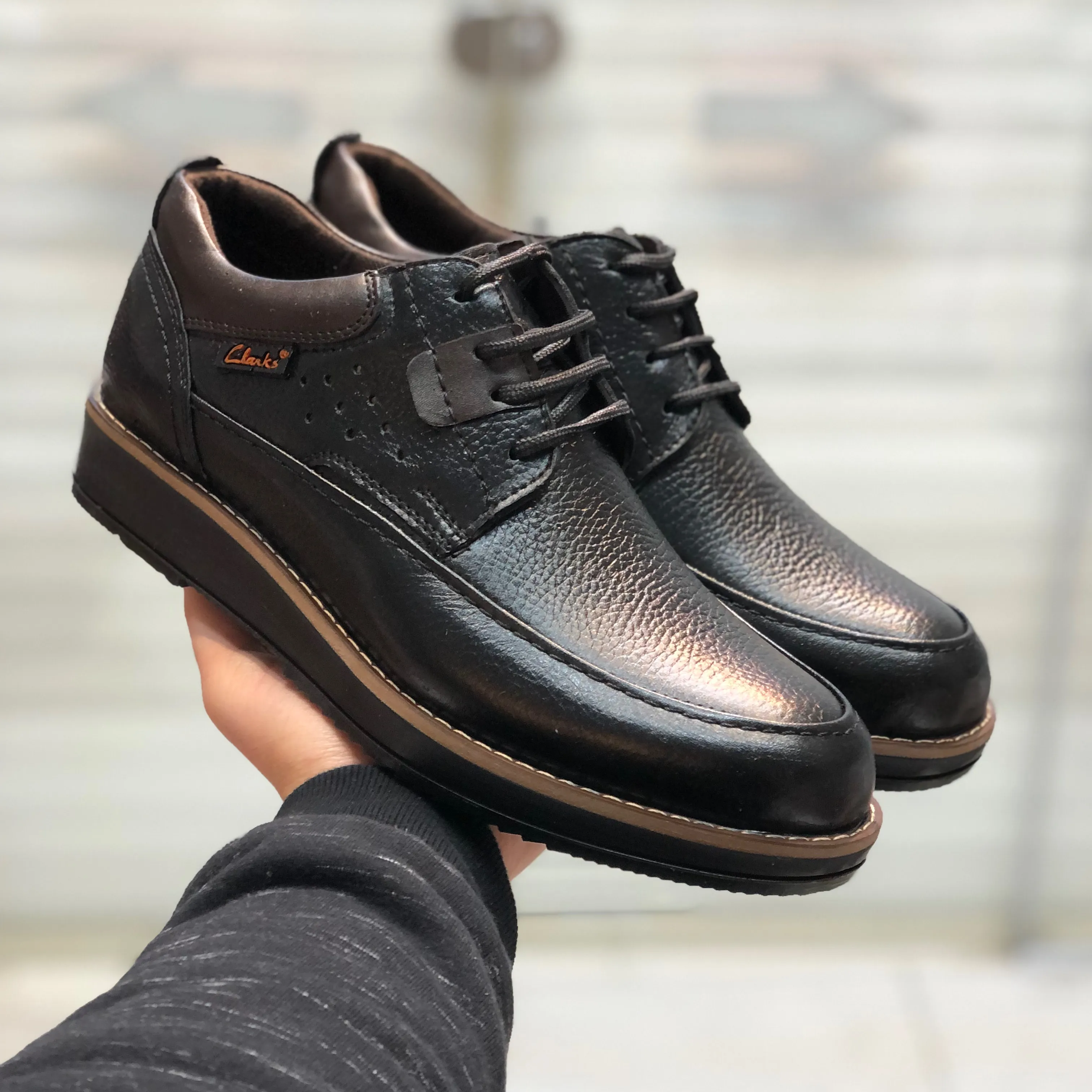 کفش مردانه چرم طبیعی مشکی طرح کلارک بندی راحت اداری